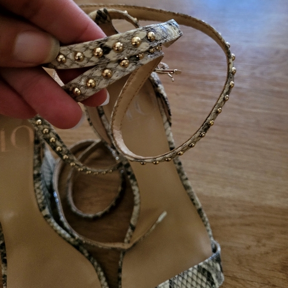JLO Bannah Snakeskin wedge sandals - Picture 6 of 16